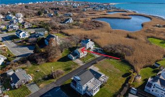 120 Chestnut Ave, Narragansett, RI 02882