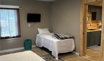 35 Bolton Ave, Alexandria Bay, NY 13607