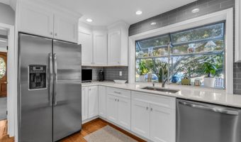 61 E Washington Ave, Atlantic Highlands, NJ 07716