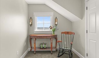 48 Ocean St, Belfast, ME 04915