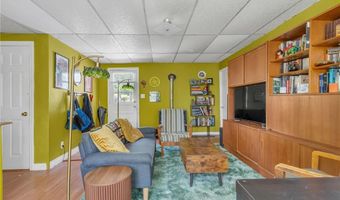 19 Hardwick St, Cumberland, RI 02864