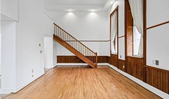 206 N Pearl St 102, Albany, NY 12207