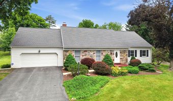 4053 WEDGEWOOD Rd, Allentown, PA 18104