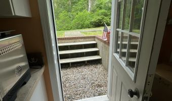 92 Brentwood Ln, Barnstable, MA 02630