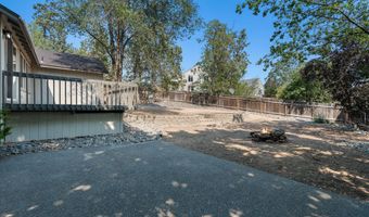 1961 NE Windy Tree Ct, Bend, OR 97701