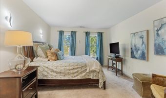 22 Fiske Rd, Ashland, MA 01721