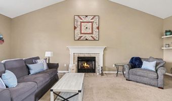 1044 Bicentennial Pkwy, Ann Arbor, MI 48108