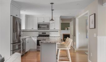 27 Christine Dr, Barrington, RI 02806