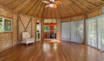 630 E Kuiaha Rd, Haiku, HI 96708