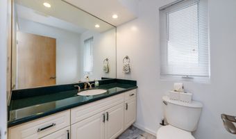 862 HOOLAULEA St, Hilo, HI 96720