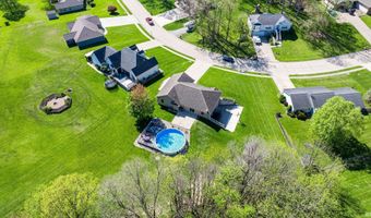 706 Taylor Ln, Albion, IN 46701