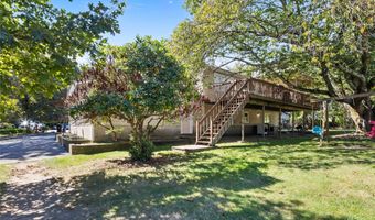 8 Dunn Rd, Airmont, NY 10952