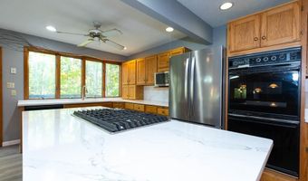 19121 Brewster Rd, Aurora, OH 44202