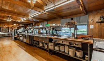 212 S Hickory St, Abbott, TX 76621