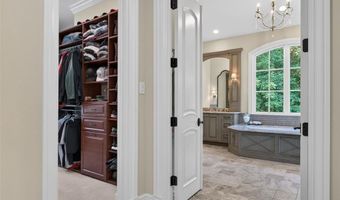 262 Dietrich Rd, Ballwin, MO 63021