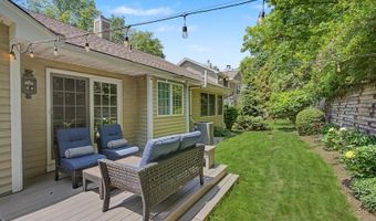 22 Smoke Rise Ln, Bedminster, NJ 07921