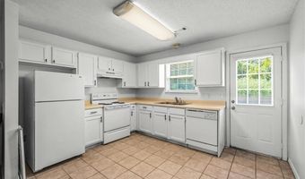 3505 SW Victoria Pl, Bentonville, AR 72712