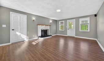 140 Promenade St, Barrington, RI 02806