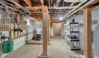 85 Bedford St, Bath, ME 04530