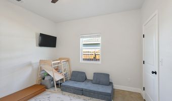 1609 W Uvalde, Alpine, TX 79830