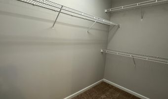 1748 Town Home Dr, Apex, NC 27502