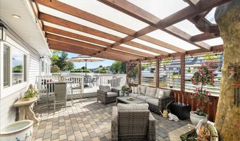 11 Stuart Ave, Amityville, NY 11701