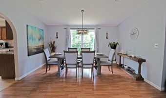 11 Linwood Ave, Andover, NJ 07801