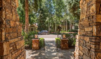 520 W Smuggler St, Aspen, CO 81611