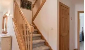 9 Rosita Ave, Bristol, RI 02809
