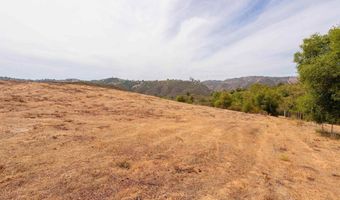 1738 Via De Lago, Fallbrook, CA 92028