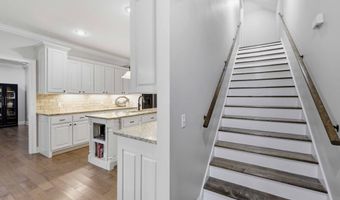 704 Shasta Dr, Albertville, AL 35950