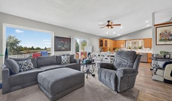 2908 Sunbeam Rd Unit R, American Falls, ID 83211