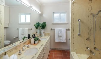 2977 Ocean St, Carlsbad, CA 92008