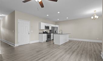 822 Ducks Lndg, Aberdeen, NC 28315