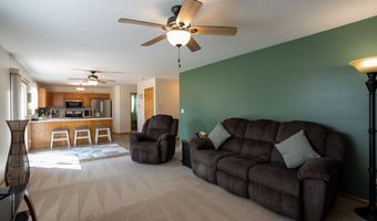 1211 10th Ave SE, Altoona, IA 50009