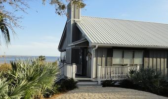 130 Bay Ave, Apalachicola, FL 32320
