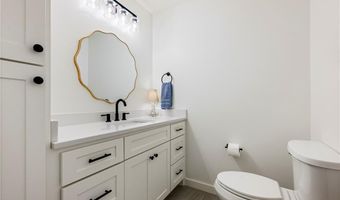 1004 Robin Haven Dr, Bentonville, AR 72712