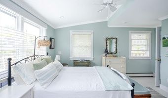 50 Cole St, Jamestown, RI 02835
