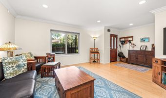 27506 Rondell St, Agoura Hills, CA 91301