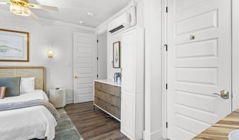 782 Water St, Biloxi, MS 39530