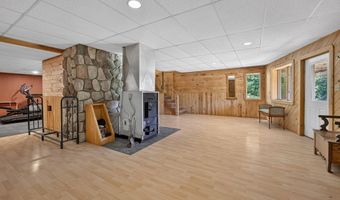 4042 5 Mile Point Rd, Allouez, MI 49805