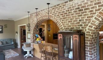 103 Redbud Dr, Batesville, MS 38606