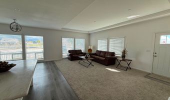 22838 Bear Valley Rd, Apple Valley, CA 92308