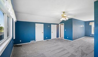 2050 NE 80th St, Altoona, IA 50009