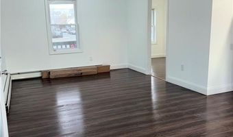 2 Fairmount Ave, Johnston, RI 02919