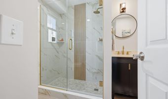 2048 Ocean Dr 2048, Avalon, NJ 08202