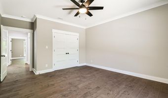 1038 N Linden Dr, Alcoa, TN 37701