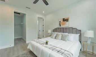 53 W 10TH St, Apopka, FL 32703