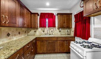 7650 Lexington Dr, Biloxi, MS 39532