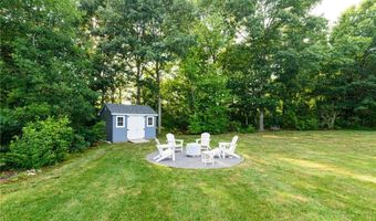 11 Kendall Ct, Charlestown, RI 02813